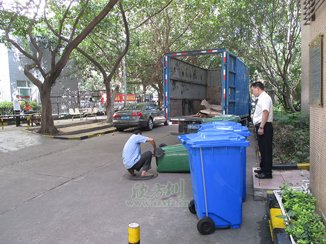 完美体育官网塑料垃圾桶 湖南株洲小区的选择