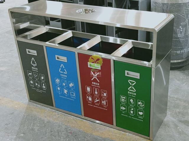 深圳罗湖火车站户外不锈钢四分类垃圾箱