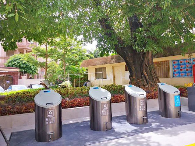 深圳完美体育官网小区不锈钢地埋式脚踏垃圾桶4分类果皮箱