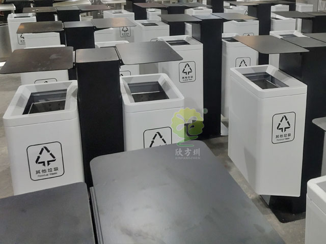 深圳坂田道路2分类不锈钢户外果皮垃圾箱