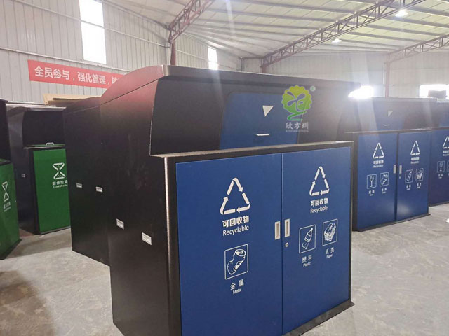 深圳宝安社区不锈钢垃圾分类投放点大垃圾箱罩厂家送货