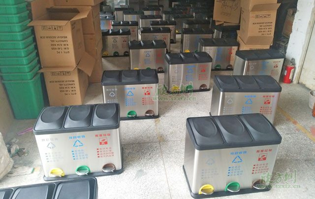 江苏企业写字楼室内不锈钢脚踏垃圾桶分类环保清洁