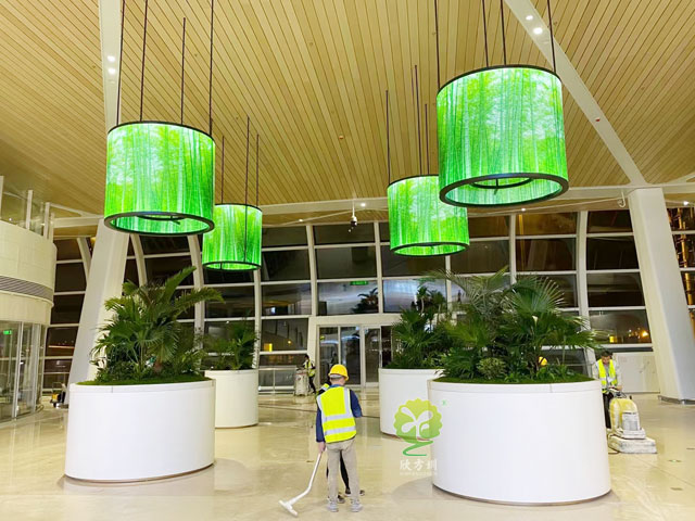 深圳机场卫星厅不锈钢烤漆大花盆发光景观花箱