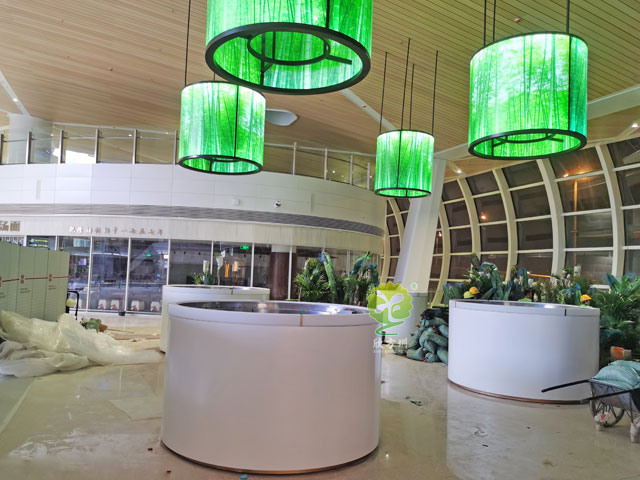 深圳机场卫星厅不锈钢烤漆大花盆发光景观花箱