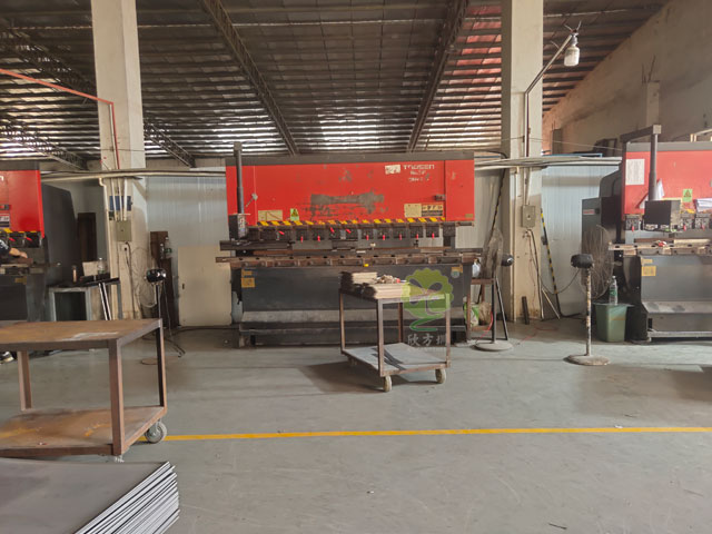 深圳惠州钣金加工加厚板材激光切割加工折弯加工